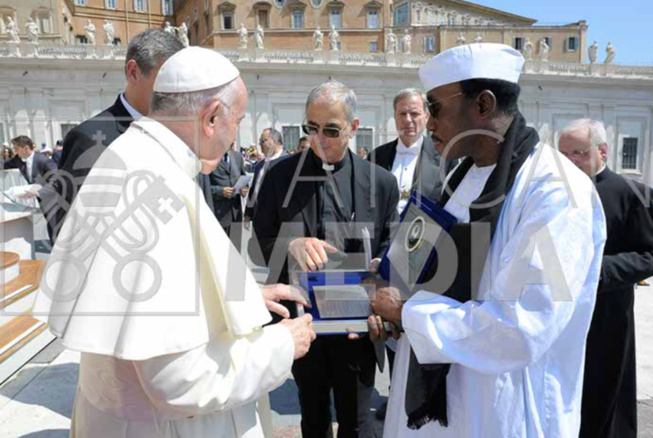 Serigne Mame Mor Mbacké reçu hier par le Pape au Vatican