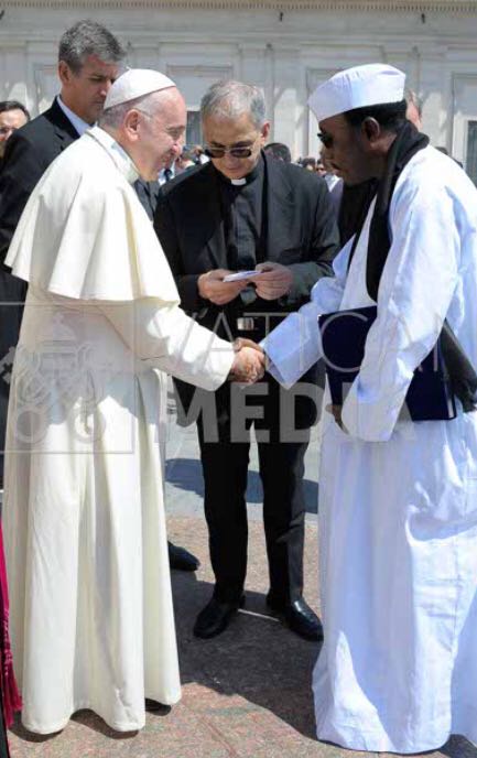 Serigne Mame Mor Mbacké reçu hier par le Pape au Vatican