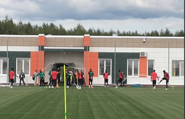 Arrêt sur image – séance d’entrainement des Lions: seuls les remplaçants sont présents. Arrêt sur image – séance d’entrainement des Lions: seuls les remplaçants sont présents.