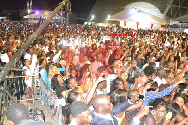 Les images qui montrent le bonheur des fans devant Youssou Ndour au CICES ce 30 juin.