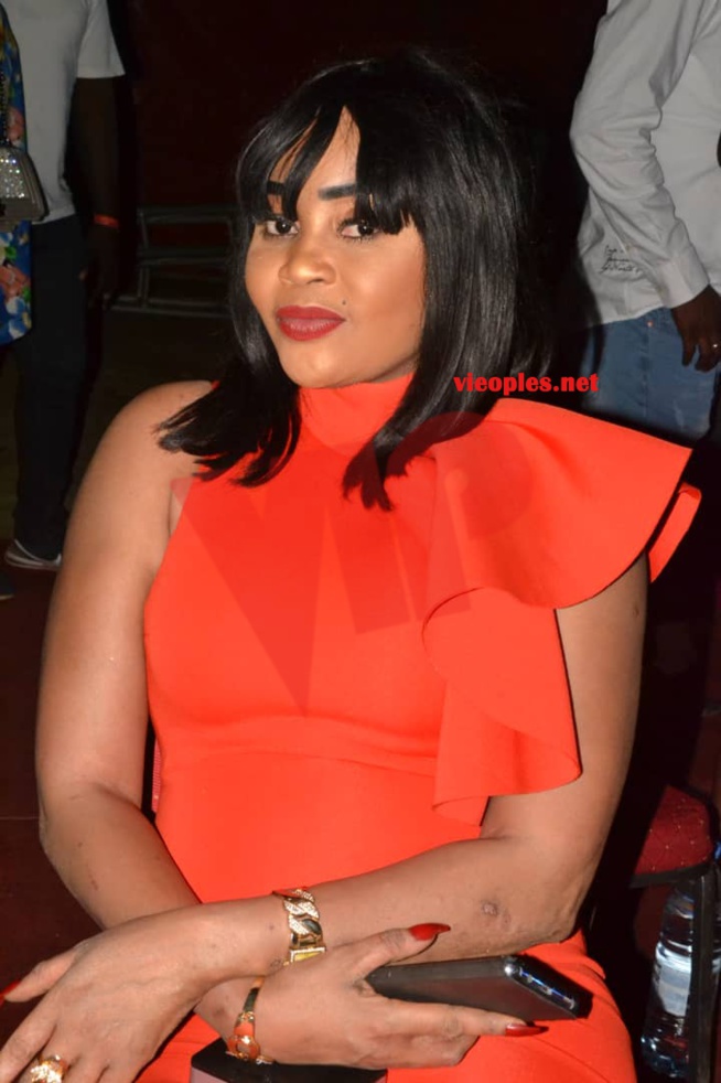 Les images qui montrent le bonheur des fans devant Youssou Ndour au CICES ce 30 juin. Les images qui montrent le bonheur des fans devant Youssou Ndour au CICES ce 30 juin.