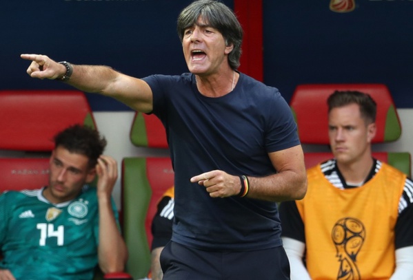 Malgré le fiasco de la Coupe du monde, Löw reste en poste Malgré le fiasco de la Coupe du monde, Löw reste en poste