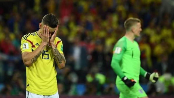 Mateus Uribe et Carlos Bacca menacés de mort sur les réseaux sociaux après l'élimination en huitième de finale face à l'Angleterre mardi. Mateus Uribe et Carlos Bacca menacés de mort sur les réseaux sociaux après l'élimination en huitième de finale face à l'Angleterre mardi.