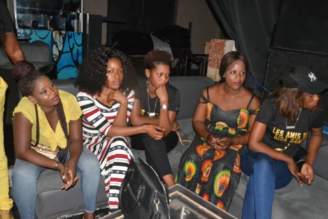 VIDEO:Dernier virage avant le 07 juillet Aida Samb prête à l'assaut du grand theatre. VIDEO:Dernier virage avant le 07 juillet Aida Samb prête à l'assaut du grand theatre.