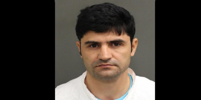 Le professeur harcèle son étudiante avec 800 textos bizarres Le professeur harcèle son étudiante avec 800 textos bizarres