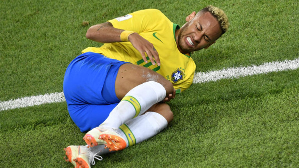 Coupe du monde 2018 : Les plus beaux Trolls de la roulade de Neymar sur Twitter Coupe du monde 2018 : Les plus beaux Trolls de la roulade de Neymar sur Twitter