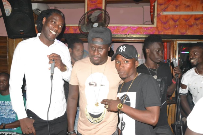Lesimages de la soirée explosive de Baba Mbengue au club Gaindé. Lesimages de la soirée explosive de Baba Mbengue au club Gaindé.