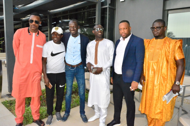 En route vers Bercy 2018 : Les images de lasignature de Sponsoring leader avec Semer Investissement du projet Diamniadio Lake City de Marcel Diagne et Pape Diouf En route vers Bercy 2018 : Les images de lasignature de Sponsoring leader avec Semer Investissement du projet Diamniadio Lake City de Marcel Diagne et Pape Diouf