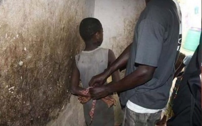 Un Malien de 32 ans surpris sur un garçon de 15 ans Un Malien de 32 ans surpris sur un garçon de 15 ans