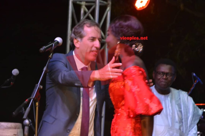 Quand S.E Christophe Bigot tombe sous le charme de Coumba Gawlo