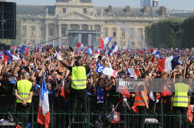 « France champions du monde ! » Paris explose de joie « France champions du monde ! » Paris explose de joie