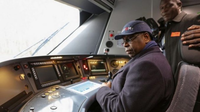 Macky Sall déclare avoir trouver les sous pour amener le chemin de fer de Thiès jusqu’a Bamako Macky Sall déclare avoir trouver les sous pour amener le chemin de fer de Thiès jusqu’a Bamako