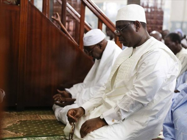 Thiès: Macky Sall met 10 millions Fcfa sur la table pour la réfection de la mosquée de Pinthiou Aly Nguer