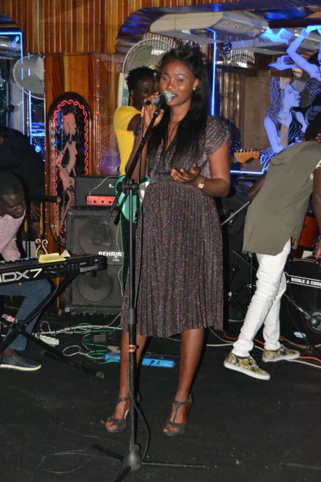 La nouvelle voix de la musique Yacine en live au Golden Night Club. La nouvelle voix de la musique Yacine en live au Golden Night Club.