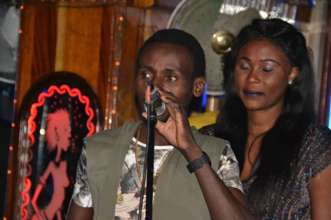 La nouvelle voix de la musique Yacine en live au Golden Night Club. La nouvelle voix de la musique Yacine en live au Golden Night Club.