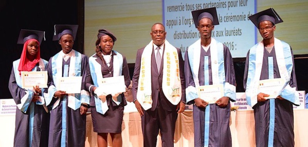 Concours général 2018: 114 distinctions décernées à 101 lauréats, dont 55 filles et 46 garçons Concours général 2018: 114 distinctions décernées à 101 lauréats, dont 55 filles et 46 garçons