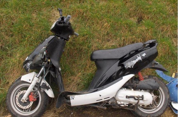 Ouest Foire: des jeunes poignardés puis dépossédés de leurs scooters en plein jour Ouest Foire: des jeunes poignardés puis dépossédés de leurs scooters en plein jour