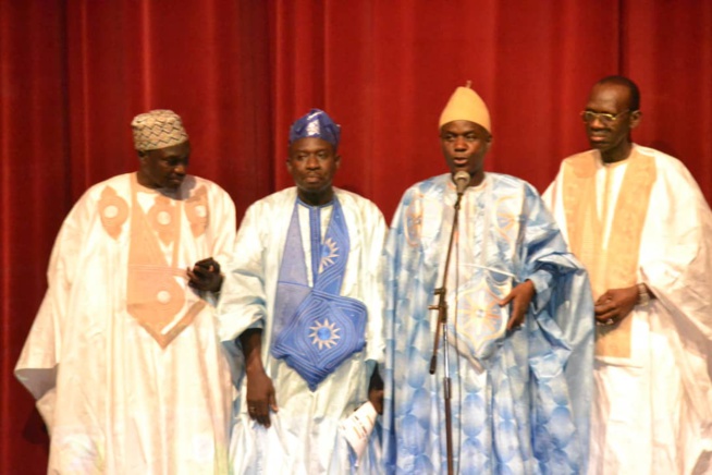 HOMMAGE A MADIODIO GNINGUE: Le Sorano a rendu à César ce qui lui appartient avec l'ensemble lyrique traditionel.