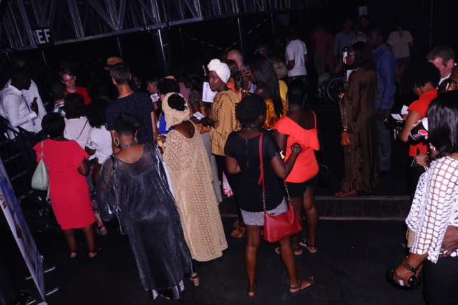 Les premiéres images du"GRAND BAL" au Palais 12 de Bruxelles avec la méga star planétaire Youssou Ndour.