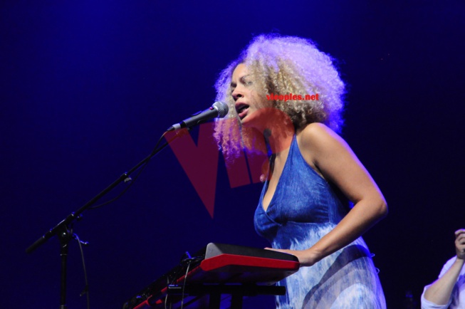 Les premiéres images du"GRAND BAL" au Palais 12 de Bruxelles avec la méga star planétaire Youssou Ndour. Les premiéres images du"GRAND BAL" au Palais 12 de Bruxelles avec la méga star planétaire Youssou Ndour.