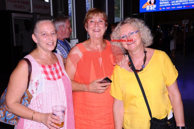 Les premiéres images du"GRAND BAL" au Palais 12 de Bruxelles avec la méga star planétaire Youssou Ndour.