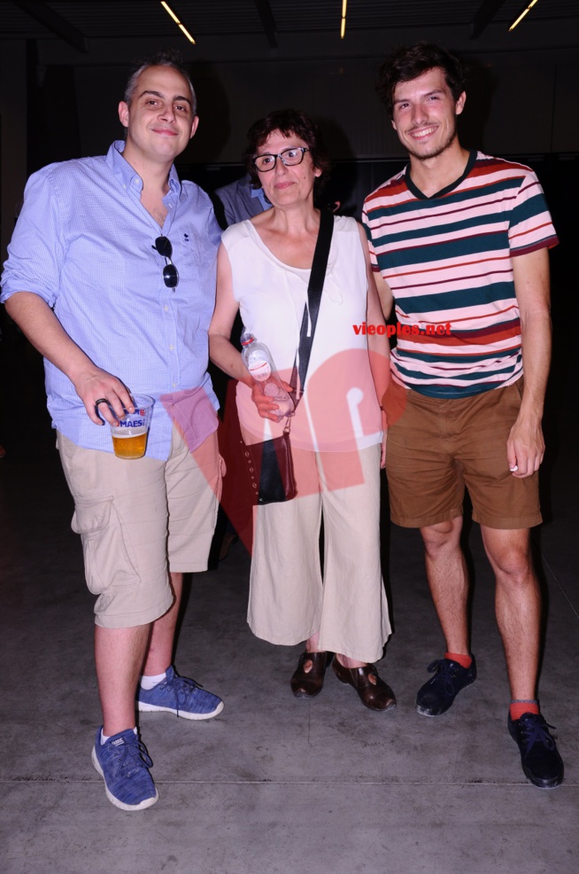 Les premiéres images du"GRAND BAL" au Palais 12 de Bruxelles avec la méga star planétaire Youssou Ndour. Les premiéres images du"GRAND BAL" au Palais 12 de Bruxelles avec la méga star planétaire Youssou Ndour.