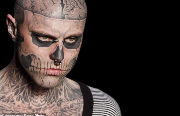 Mort de « Zombie Boy » il se serait suicidé: qui était ce mannequin dont les tatouages le faisaient ressembler à un cadavre ?