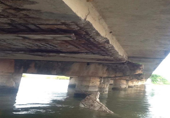 Le pont de Diouloulou, un danger permanent Le pont de Diouloulou, un danger permanent