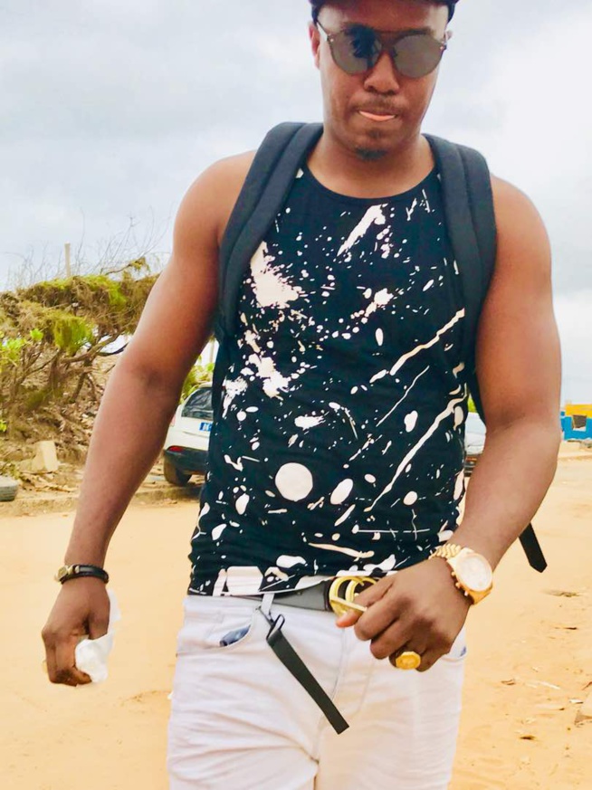 MODE ÉTÉ: L'incontournable de Zik Feeling sur la bande FM Cheikh Sarr a choisit sa collection été 2018.