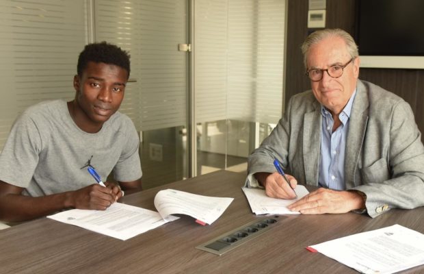 FC Barcelone B: Moussa Wague signe pour 5 ans, 02 choses que vous ne saviez pas FC Barcelone B: Moussa Wague signe pour 5 ans, 02 choses que vous ne saviez pas