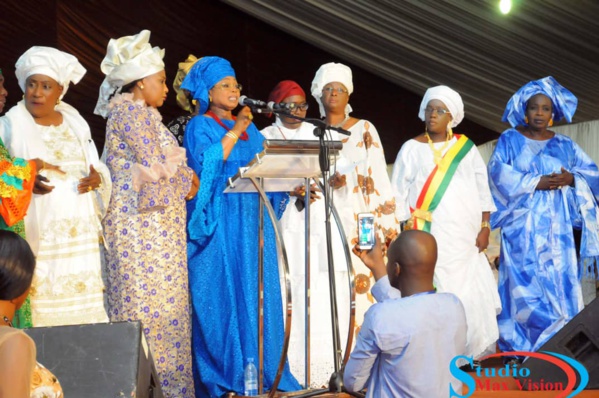 Les femmes de Benno Bokk Yaakar invitent le président Macky Sall à confier la présidence du Conseil Economique Social à Ndèye Marième Badiane
