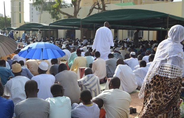 Tabaski 2018 – La Commission contredit la Coordination : le Sénégal en route vers 2 Tabaski? Tabaski 2018 – La Commission contredit la Coordination : le Sénégal en route vers 2 Tabaski?