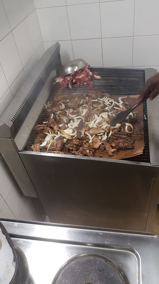 Le nouveau Dibiterie Africain ouvre ses porte à Milan: LE DIBI 221 CHEZ DG