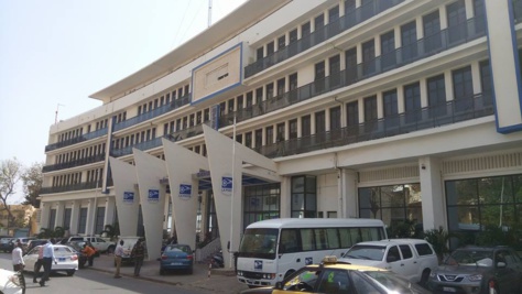 Comptes et mécomptes de Ciré Dia : La Poste « pompe » 150 milliards de FCfa au Trésor Comptes et mécomptes de Ciré Dia : La Poste « pompe » 150 milliards de FCfa au Trésor