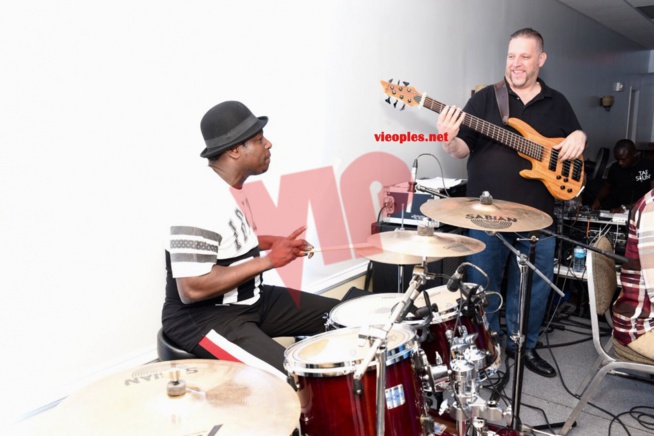 Pape Diouf dégage une forte chaleur devant l'ambassadeur à Washington avec New African Production Pape Diouf dégage une forte chaleur devant l'ambassadeur à Washington avec New African Production