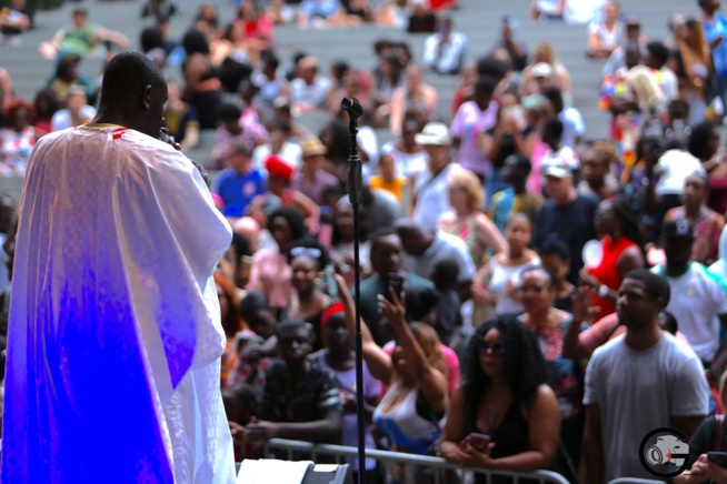 SUMMER STAGE DE NEW YORK: Pape Diouf méga star Marcus Garvey 124 st 5 ave. En images SUMMER STAGE DE NEW YORK: Pape Diouf méga star Marcus Garvey 124 st 5 ave. En images