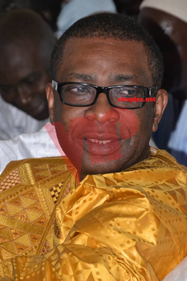 Le ils de Youssou Ndour, Nelson Mandele star à la prière de la tabaski à Massalikoul Djinane. Le ils de Youssou Ndour, Nelson Mandele star à la prière de la tabaski à Massalikoul Djinane.