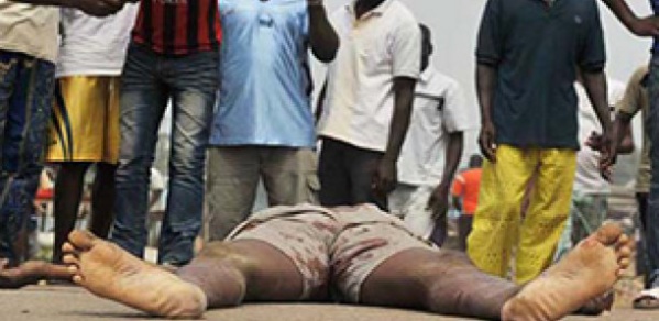 Wakinane Nimzatt : Un jeune tue son ami pour… Wakinane Nimzatt : Un jeune tue son ami pour…