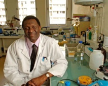 Le cancérologue sénégalais Adama Ly, retrouvé mort dans son appartement à Paris Le cancérologue sénégalais Adama Ly, retrouvé mort dans son appartement à Paris