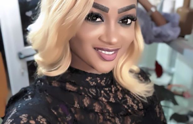 Joyeux anniversaire l’animatrice de la 7 tv Adjia Astou souffle une nouvelle bougie