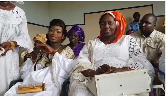 Croix Bleue : baptême du nouveau né de Thérèse Faye Diouf Croix Bleue : baptême du nouveau né de Thérèse Faye Diouf