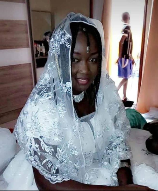 Al Khayri: La chanteuse Marema Fall s’est mariée ! Al Khayri: La chanteuse Marema Fall s’est mariée !