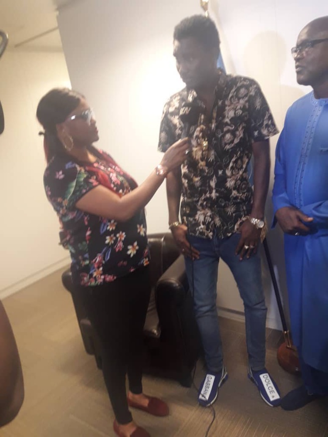 Geneve: Waly Seck et son parrain l'artiste international Ismael Lo reçus par l'AMBASSADEUR DU SENEGAL.