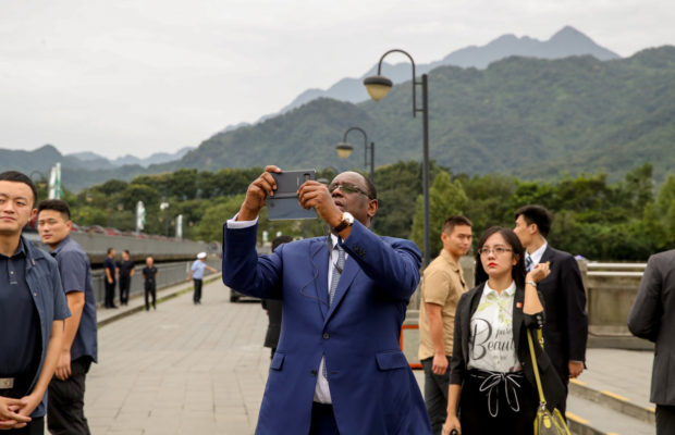 Best of China ! RETOUR SUR LE VOYAGE DU PRÉSIDENT MACKY SALL en Chine…Tout ce que vous n’avez pas vu en Images Best of China ! RETOUR SUR LE VOYAGE DU PRÉSIDENT MACKY SALL en Chine…Tout ce que vous n’avez pas vu en Images