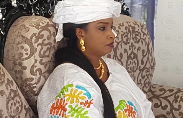 La comédienne Diewo invitée de Wareef sur la Tfm: recadre en direct un téléspectateur « Hana comédienne dou…