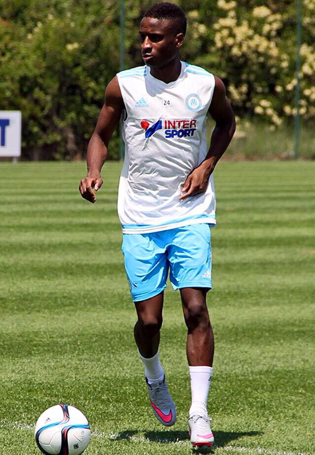 Bouna Sarr : « J’ai l’opportunité de jouer pour la Guinée, le Sénégal ou la France… »