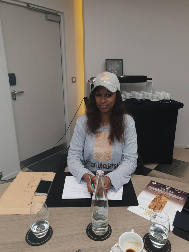 Réunion de l'staff Parisien autour du Président Mbagnick Diop ce samedi soir à Paris au Sofitel des Champs Élysées  dans le cadre des African Leadership Awards. Cérémonie prestigieuse qui est prévue le 10 Novembre à Paris. Jour J - 55