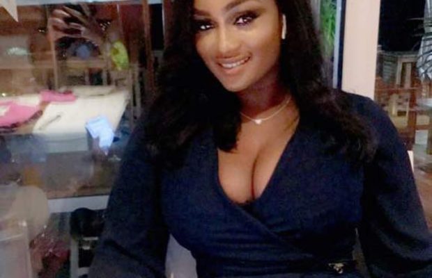 Adja Astou se la coule douce, fait bonne figure malgré son divorce