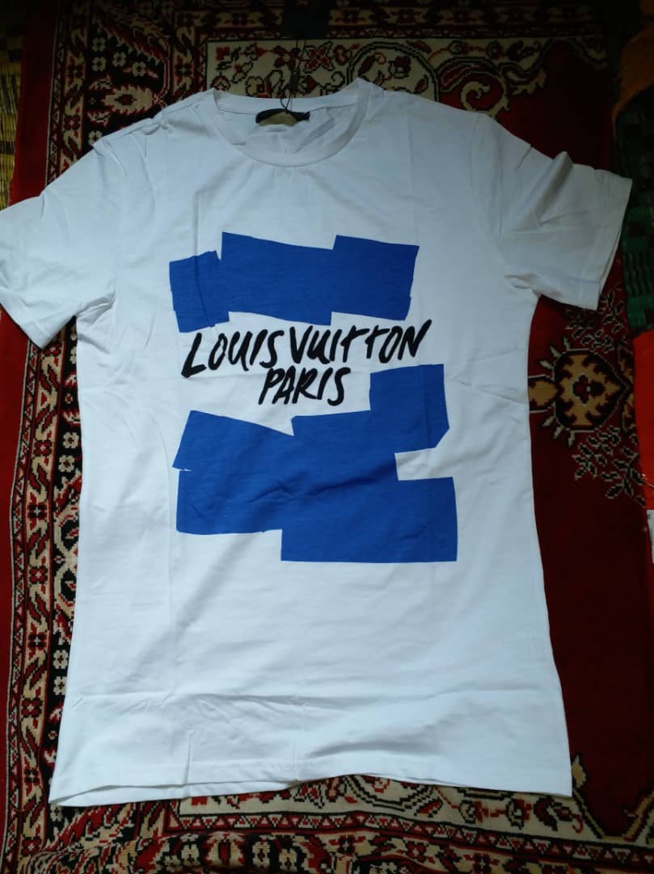 Votre élégance et la classe chez DICKO FASHION en face station Shell Patte D'oie Tel 0022177 523 89 01 Votre élégance et la classe chez DICKO FASHION en face station Shell Patte D'oie Tel 0022177 523 89 01