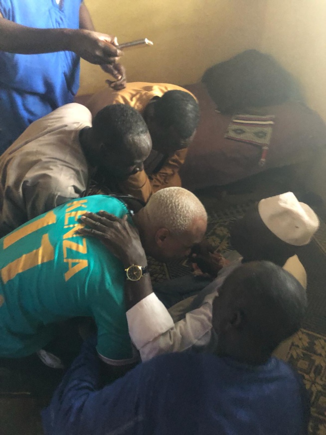 L'internationalEl Hadj Diouf président du mouvement force citoyenne descend dans la banlieue pour une sensiblisation pour des innovation de la vie politique.